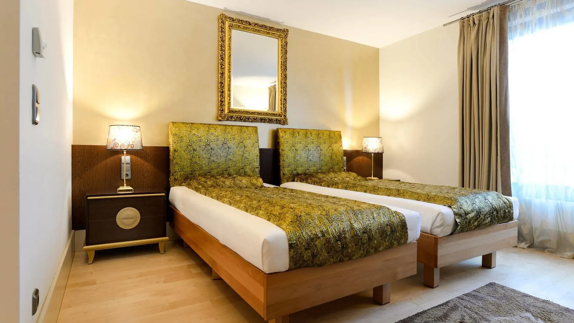 Hotel Ambiance Rivoli Munich 4*,