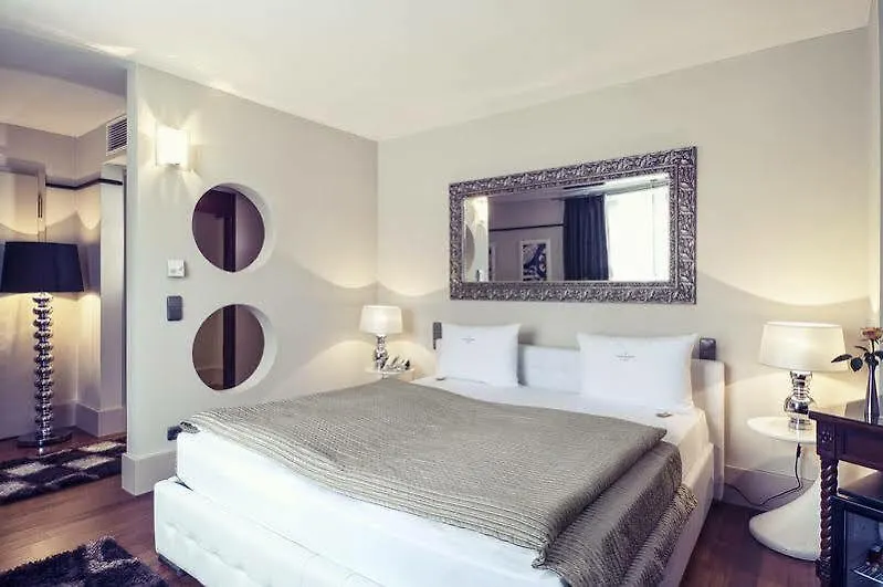 Hotel Ambiance Rivoli Munich 4*,
